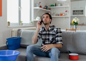 How to Spot Roof Leaks – Warning Signs for Homeowners